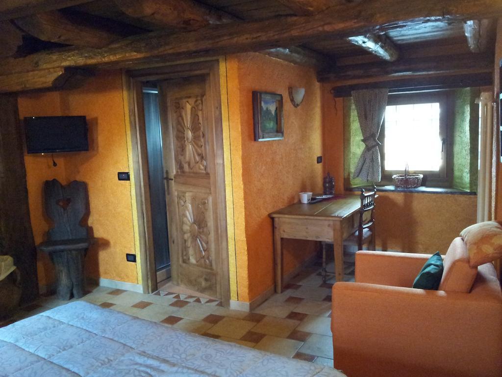 Affittacamere Saint Salod Charvensod الغرفة الصورة